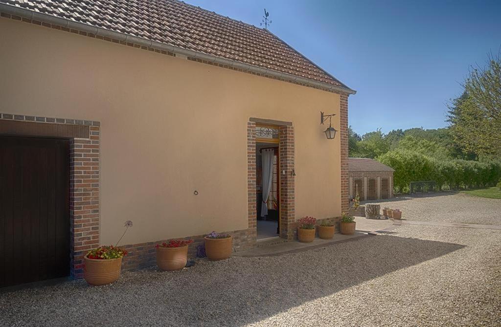 Le Logis Du Regisseur Bed and Breakfast Charny-Oree-de-Puisaye Buitenkant foto